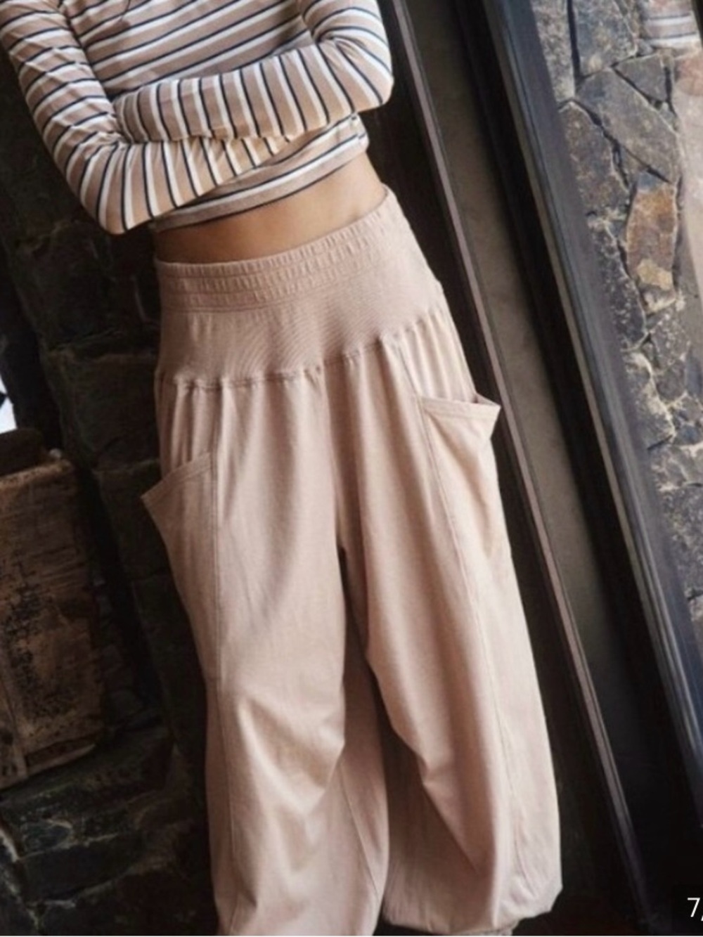 Free People Movement Up in the Air pants. NWOT. Sandy - Picture 7 of 7